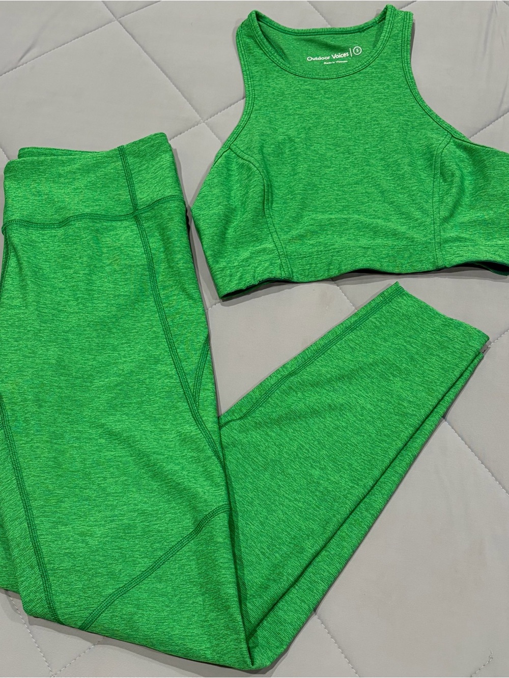 Outdoor Voices Green Matching Sports Bra and Leggings Set